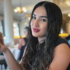 Daphne Ewing's Instagram, Twitter & Facebook