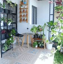 Situs properti rumah123.com akan menampilkan 20 gambar teras rumah minimalis, yuk cari inspirasi dari sini. 5 Ide Inspirasi Teras Rumah Minimalis Design Dan Tata Letak