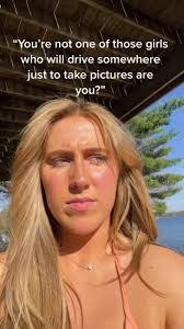 Alana Hill's Instagram, Twitter & Facebook