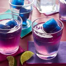 Magical Color Changing Margaritas Recipe In 2020 Herbal Teas Recipes Butterfly Pea Tea Food
