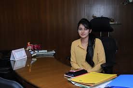 Ed Questions 23 Yr Old Daughter Of Dk Shivakumar In Money Laundering Case India Ahead News