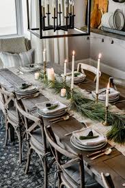 Simple Christmas Table Setting Ideas You Ll Want To Copy This Year Christmas Dining Room Christmas Dining Table Christmas Table Settings