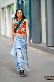 One thing to wear your with your crop top are culottes these two pieces can be hard and scary to style together but the look will definitely make you stand out from the crowd. Cute Crop Top Outfits What To Wear With A Crop Top
