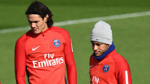 El matador has extended his manchester united contract to edinson is one of the leading goalscorers in the history of the national team, and defends the shirt. Psg Neuer Stunk Zwischen Edinson Cavani Und Neymar Jr Glaubst Du Du Bist Messi Eurosport
