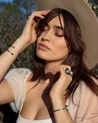 MAYA lena silverhawk ELLIS (@maya.lena.s.e) • Instagram photos and videos