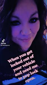 Bettie Garcia's Instagram, Twitter & Facebook