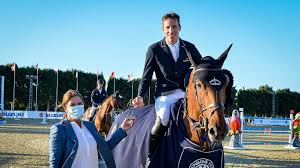With the swedish team, he won the nations cup in aachen in 2019. Henrik Von Eckermann Holt Sich Grand Prix Der Sunshine Tour Spring Reiter De