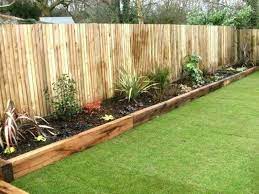 Made entirely from recycled rubber flexiborder is eco and child friendly. Bedding Edging Ideas Britain Pictures Wood Garden Luxury Home Decoration Wound Do Garden In 2021 Wooden Garden Edging Backyard Landscaping Designs Backyard Garden Design