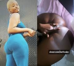 Bored And Horny Ajibola Elizabeth Maami Igbagbo Fingering Her Pussy -  Naijapornsite