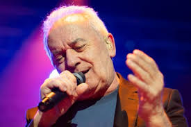 70 Singer Victor Manuel Stock Pictures, Editorial Images and Stock Photos