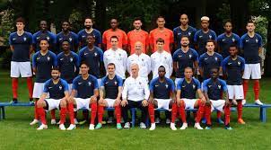 Choisissez les 26 joueurs de l'équipe de france pour l'euro 2021 et partagez ensuite votre sélection sur les réseaux sociaux. Pour L Euro 2021 La Liste De 23 Joueurs Par Equipe Elargie A 26 A Cause Du Covid Le Huffpost