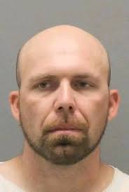 Warning: Dangerous Couple