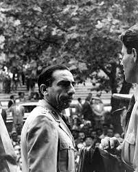 Albay Alparslan Türkeş'in 27 Mayıs 1960 darbesinden sonra çekilen ...