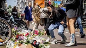 Peter rudolf de vries is a dutch investigative journalist and crime reporter. Netherlands Attack On Journalist Peter R De Vries No Story Is Worth As Much As My Life Der Spiegel