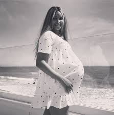 Ciara Is Glowing And Ready To Pop In 2020 Pregnant Celebrities Pregnant Ciara
