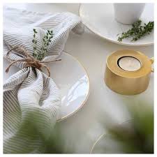 Je Vous Souhaite Deja De Tres Belles Fetes De Noel J Espere Que Vous Serez Tous Entoures De Vos Proches J Espere A Table De Noel Fetes De Noel Deco Noel