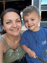 Kaitlin Bartholomew's Instagram, Twitter & Facebook