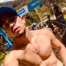 Julian Cuartas's Instagram, Twitter & Facebook