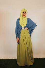 Program ini juga akan membahas berita dari dunia musik. Koleksi Contoh Model Baju Muslim Ala Zaskia Adya Mecca