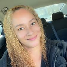 Bro, who are you kidding that you'd “protect her from the bear” when she  just wants you to protect her from other men? You really want us to believe  you'll go up