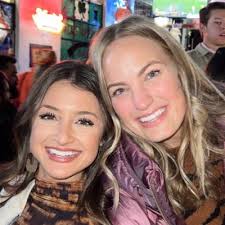 liz rew (@ElizabethRew)