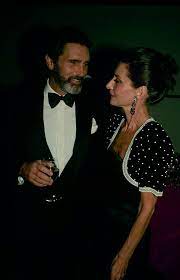 My objective is to share rare images and interesting sometimes, audrey would become exasperated because doris or somebody would say, 'what do you do all day?' we found that the day would fly by. Audrey Hepburn On Twitter Audrey Hepburn And Robert Wolders Photographed By Ron Galella During An Evening With Audrey Hepburn Gala Film Tribute At Museum Of Modern Art In New York 1987 Trueloveforeverday