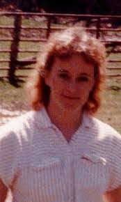 Cindy Lowry's Instagram, Twitter & Facebook