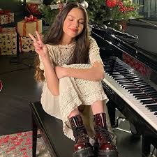Rodrigo's new solo track, drivers license, parallels the hsmtmts storyline, including the cryptic lyric, i guess you didn't mean what you wrote in that song about me. Olivia Rodrigo Opens Up About The Meaning Behind Drivers License