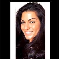 Leanne Beale's Instagram, Twitter & Facebook