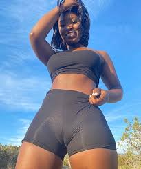 Why does a camel have nostrils which can close? Ladies Scatters Internet With Camel Toe Challenge Top Photos Romance Nigeria