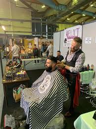 Salon Eli T Coiffure Barbier Coiffeur Et Visagiste Barber Shop Vannes France 2 Reviews 1 614 Photos Facebook