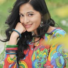 Manju mohan (@manchaadi27)