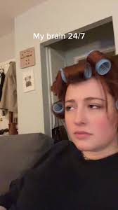 I PAY MY BILLS MY BILLS ARE PAID. This audio gives me life every time i  love amy + tammy ❤️