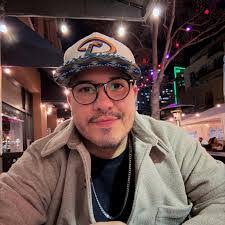 Jesus Robles's Instagram, Twitter & Facebook