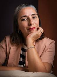 ✨ Quem sou eu? Sou a Graça Alves apaixonada pelo que faço e dedicada a cada  detalhe do meu trabalho. Comecei com o essencial: uma mesa, força de  vontade e muito amor