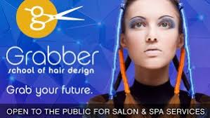 Photo of the Week: Players take break between innings