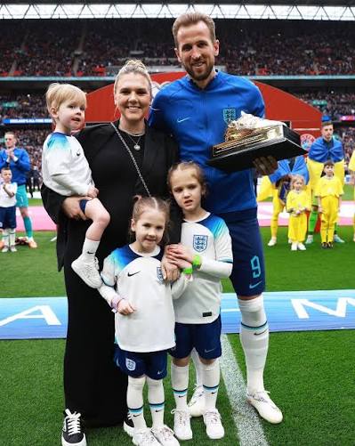It's hard to express just how proud I am of @harrykane and what he continues to achieve in his career. Walking out on the pitch at Wembley as a family to share