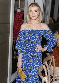 Celebmafia Celebrity Style Fashion Clothes Outfits Photos Gifs Videos Page 5094 Of 17881 I get bored easy and always sketch outfits and one day on tiktok i saw this and i just had to get it.