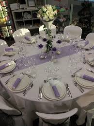 Galerie Photos Atout Reception Location De Materiel De Reception A Chalon Sur Saone Bourgogne Purple Wedding Tables Purple Wedding Theme Wedding Table