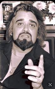 HI Y”all Was wondering if any of you remember the Wolf”s Den having 3 piece  bands? My grandfather told me he played the guitar in one of them. Thanks  Base.