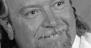 Lori Sisneros's Instagram, Twitter & Facebook