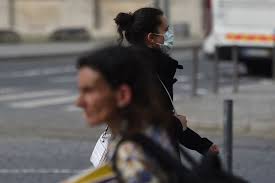 Uso de mascara na rua. Medicos De Saude Publica Defendem Continuacao Do Uso De Mascara Na Rua Coronavirus Publico