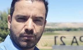 Antes de asumir este reto de zoociedad y durante algunos meses de su realización, jaime garzón participó activamente en la asamblea nacional constituyente en 1991, que tuvo a su cargo la gestación de la nueva constitución política de colombia y también lideró el proceso de traducción de esta nueva carta magna a las distintas lenguas indígenas de nuestro territorio, lo que mostró su. El Actor Jorge Cardenas Se Refiere A Garzon Como Un Negociador De Secuestros Cablenoticias