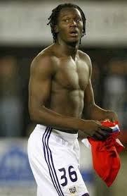 Lukaku is the belgian striker for manchester united and belgium national team. Romelu Lukaku Bio Wiki Net Worth Dating Girlfriend Age Height