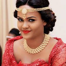 Did you know that Daphine Frankstock Idringi who is Comedian Salvador's  wife, is a daughter to the newly appointed Tooro premier, Owek. Stephen  Kiyingi Frankston the 2nd grand child to Sir Hesketh