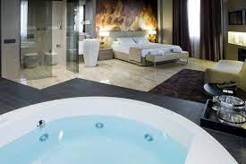 Pin By Mariela Bernardet On Jacuzzi Jacuzzi Jacuzzi Room Hotels Room