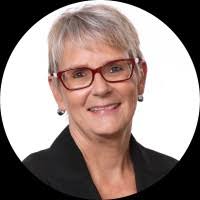 Silvia Good's Instagram, Twitter & Facebook