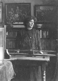 She later established the laws that govern the behavior of the electric arc. Hertha Ayrton Jewish Women S Archive