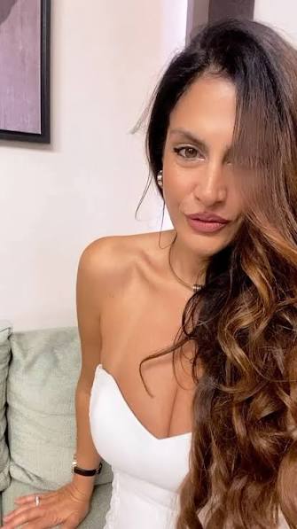 Tugba Ekinci on Instagram