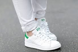 Kit entretien chaussures, des produits indispensables pour le cuirkit d'entretien de chaussures en cuir : Comment Nettoyer Ses Baskets Blanches En Cuir Conseils D Entretien